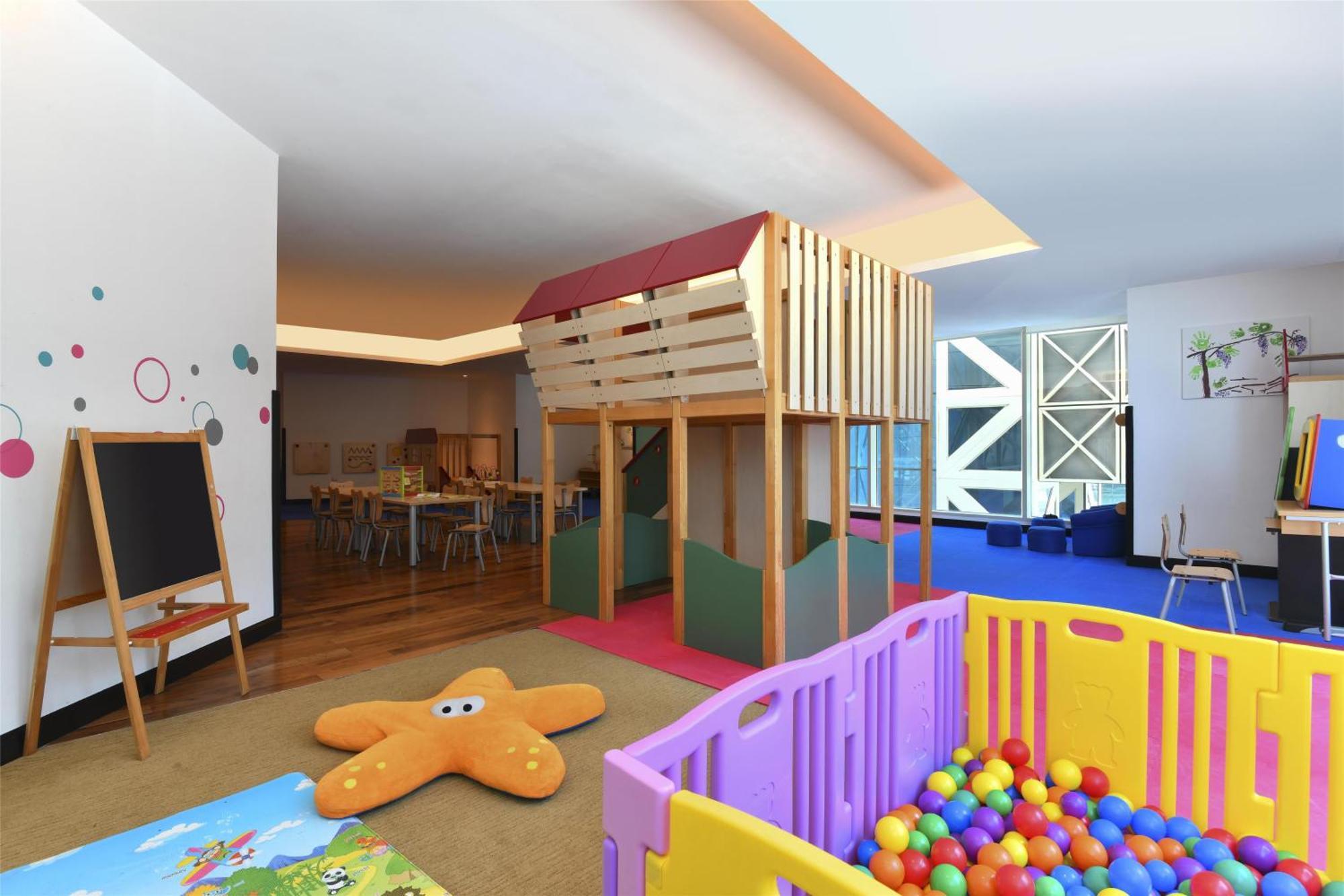 Kempinski Residences & Suites, Appart hôtel 5*